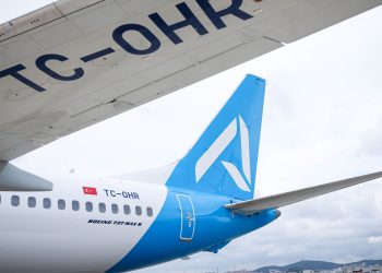 AJet, iki yeni uçağı teslim aldı