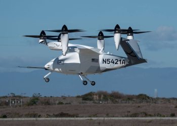 Joby’nin hibrit hava taksisi ilk uçuşunu yaptı