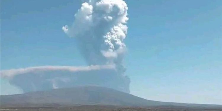 Yanardağ patlaması Hindistan’da uçuşları aksattı