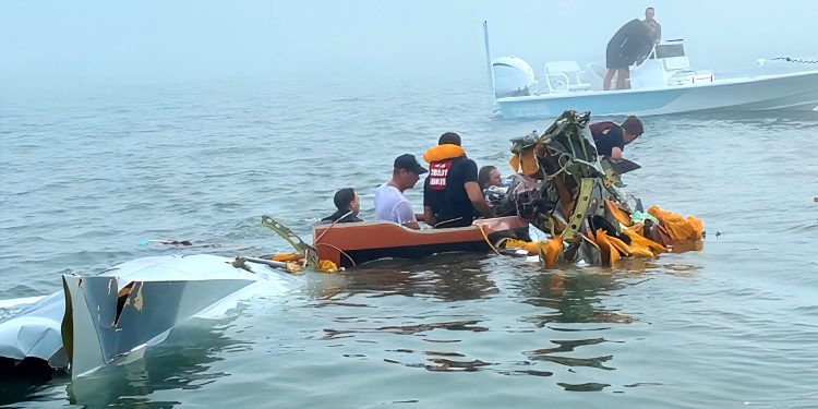 Meksika Donanmasına ait küçük uçak ABD’de düştü