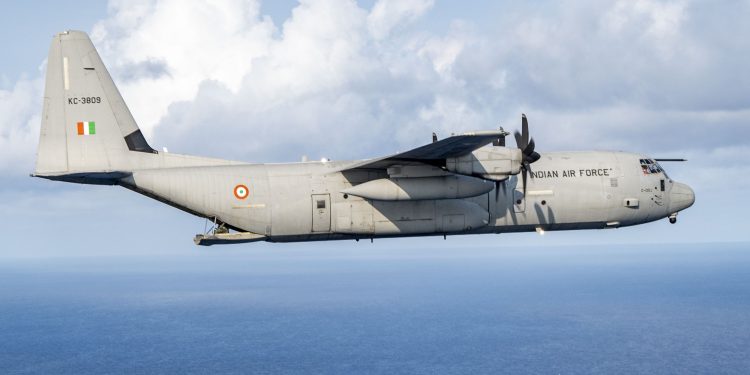 Hindistan 80 yeni nakliye uçağı alacak: C-130J öne çıkıyor