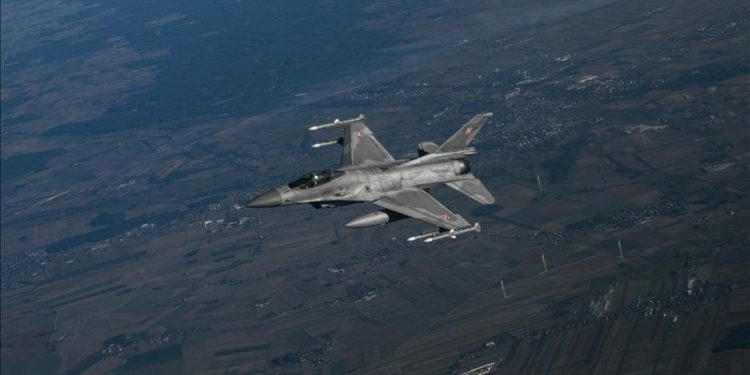 Polonya’dan Rus keşif uçağına müdahale