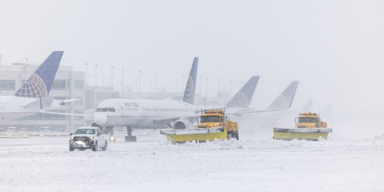 ABD’ye gelecek büyük kış fırtınası uçuşları aksatacak