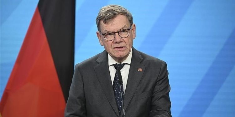 Alman Bakan: Grönland’ın korunması NATO’da tartışılabilir