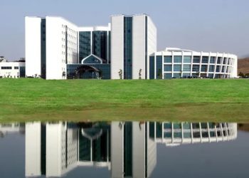 Yakın Doğu Üniversite Hastanesi’nde bir garip muamele