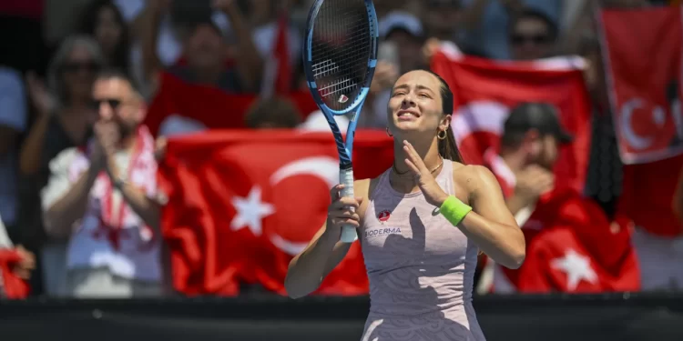 THY sporcusu Zeynep Sönmez Avustralya Açık’ta tarih yazıyor