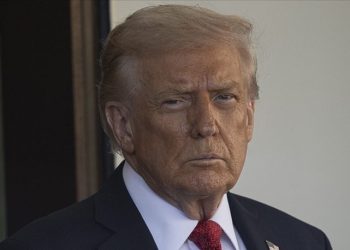 Trump, İran’la ticarette yüzde 25 vergi tehdidini yineledi