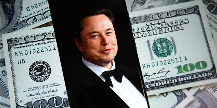 Elon Musk 800 milyar doları aştı: Tarihe geçti