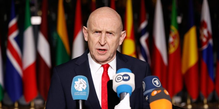 İran, Kıbrıs yönüne iki füze ateşledi