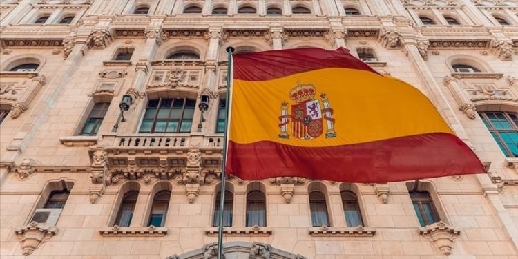 İspanya: Trump ilişkiyi gözden geçirecekse hukuka uysun